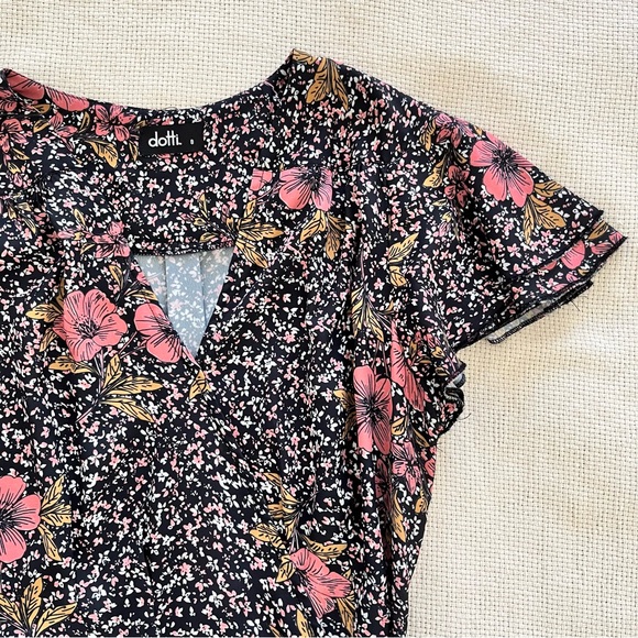 Dotti Dresses & Skirts - Dotti Floral Wrap Dress Size 8
